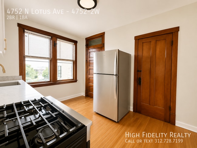 Photo - 4752 N Lotus Ave Unit 4752-2W