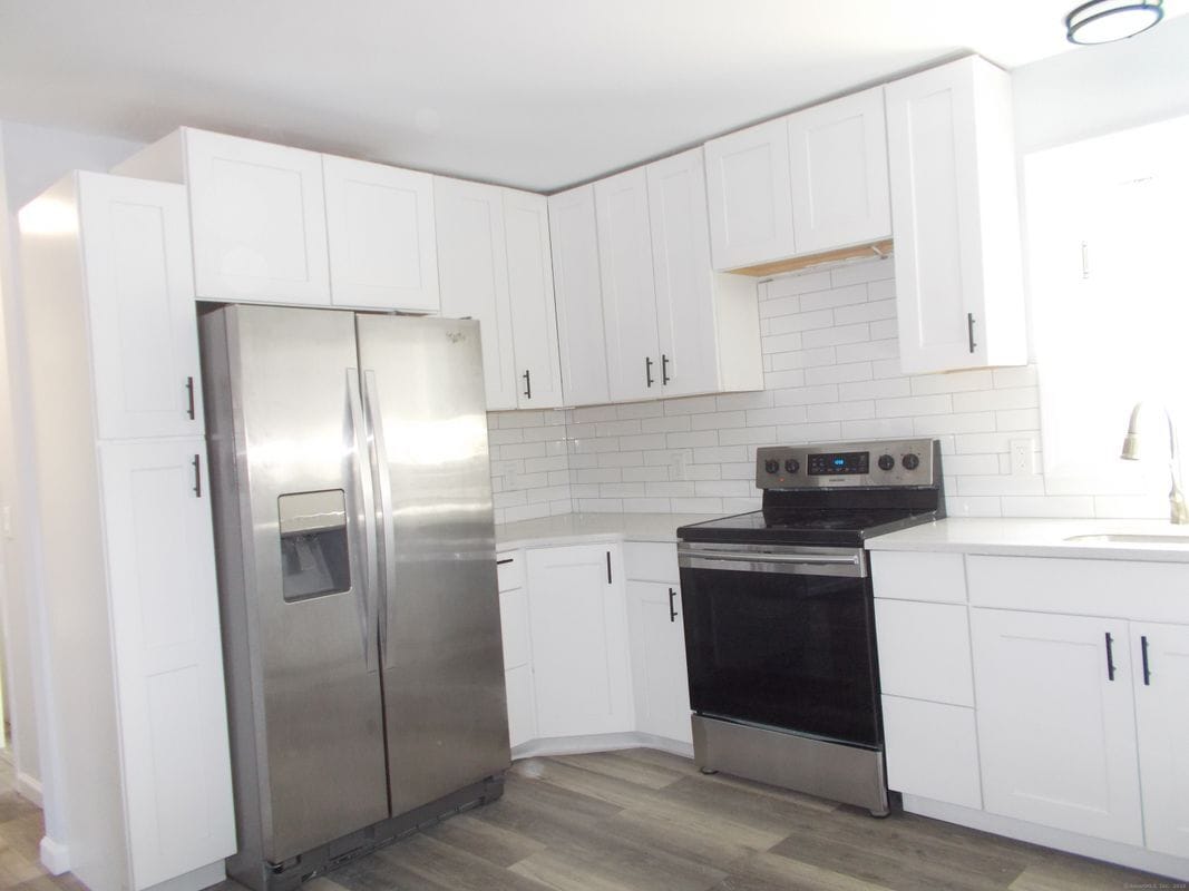 Photo - 288 Ginger Ln