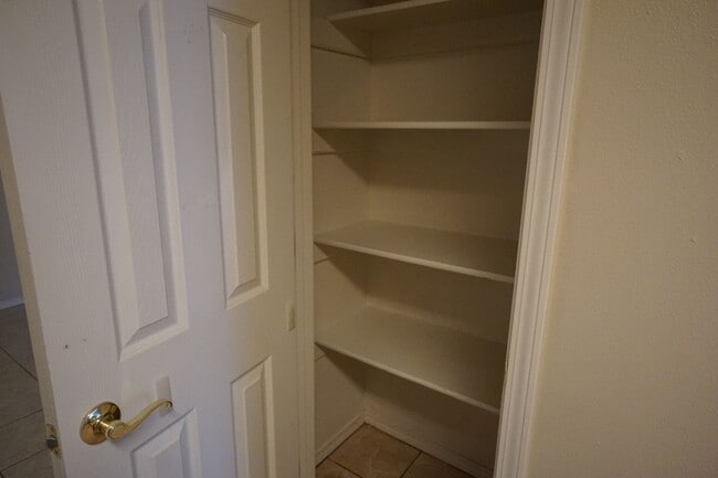 Photo - 1807 Wilder Ln Unit B