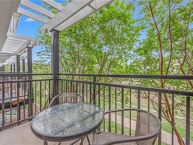 Photo - 1725 Harvey Mitchell Pky S