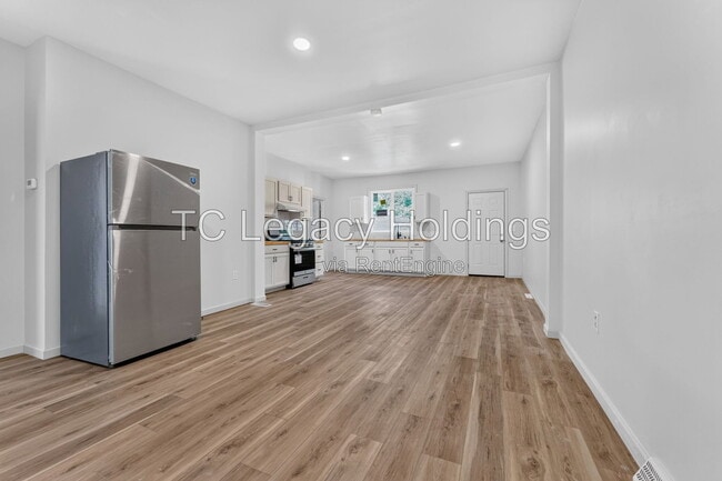 Photo - 87 Crisfield St