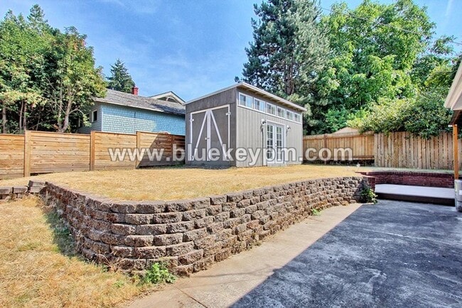 Photo - 3806 SE Drake St