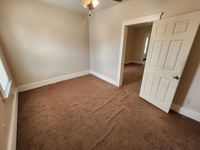Photo - 4629 Storer Ave Unit 2