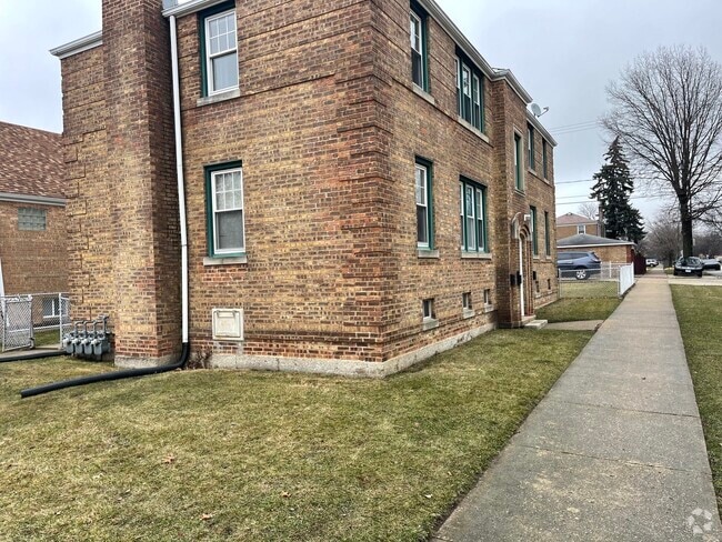 Building Photo - 5924 W 37th St Rental