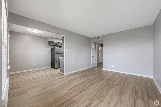 1 habitación, 1 baño - 600 pies cuadrados - Sala de estar/comedor - Las Ventanas