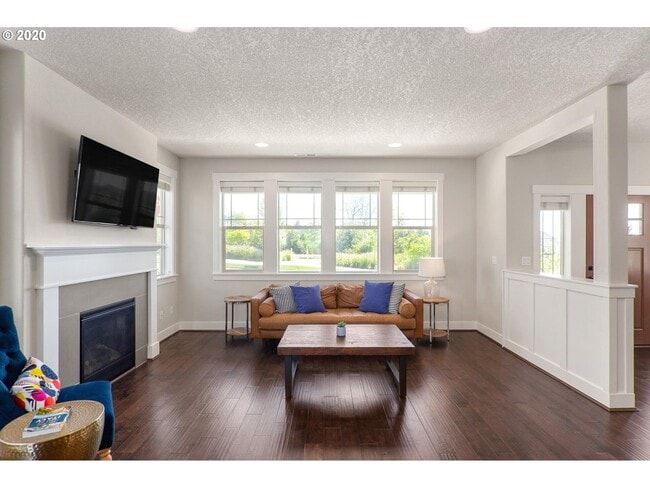 Photo - 15075 NW Rossetta St