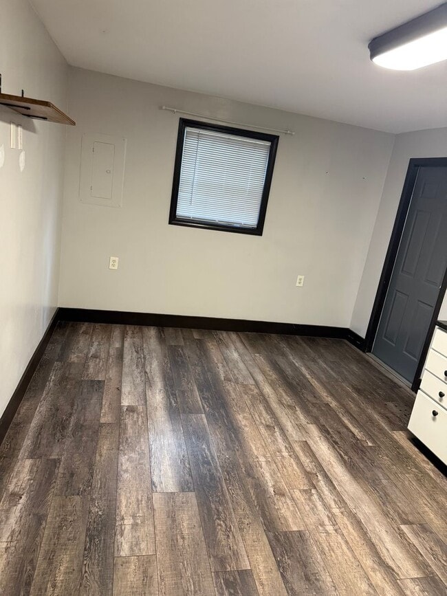 Photo - MOVE IN READY!