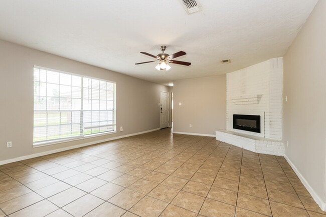 Photo - 8514 Forest Point Dr