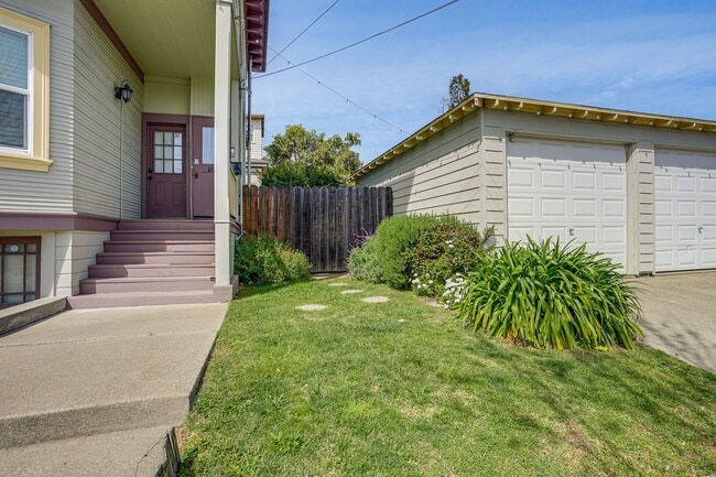 Photo - Eagle Avenue Unit A