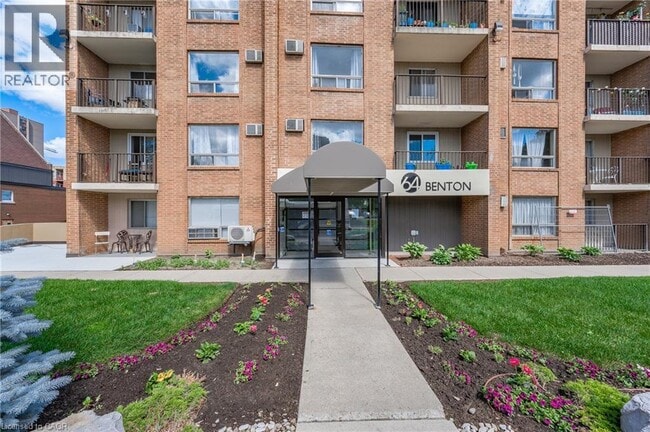 Photo - 64 Benton St Unit 1004