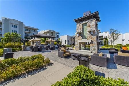 360 Courtyard - 13130 Park Pl