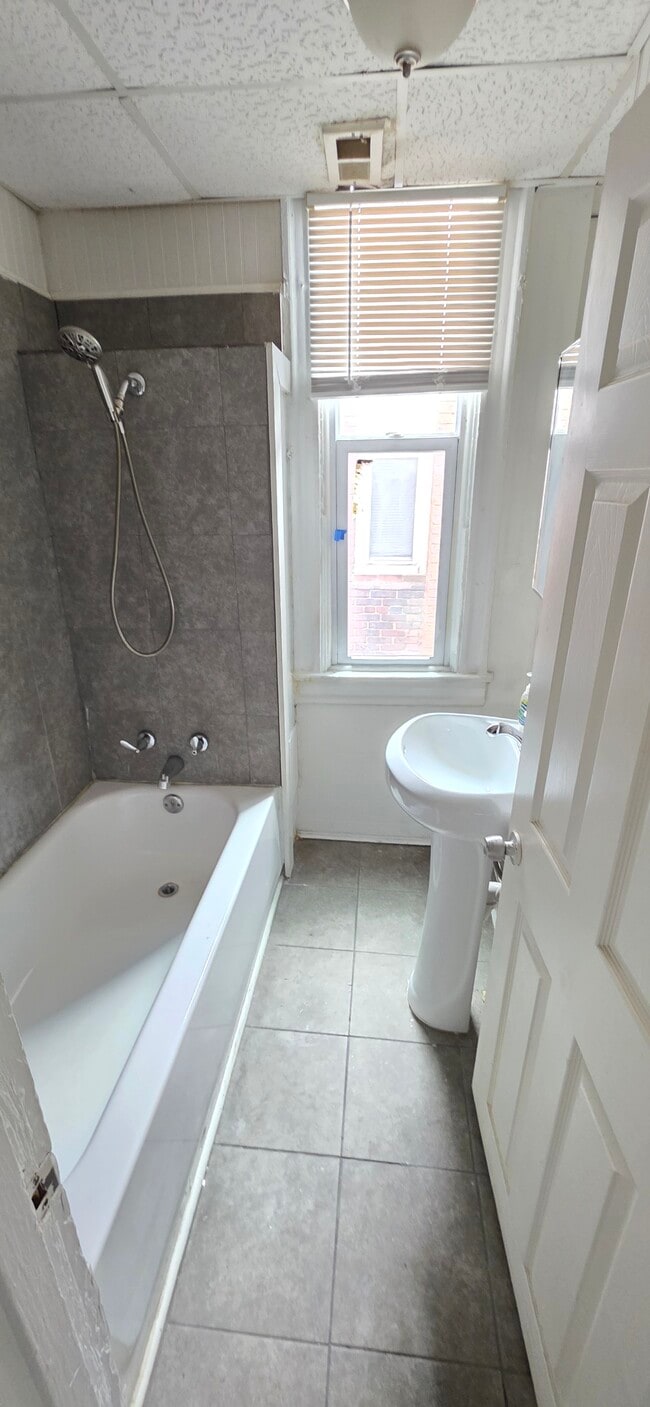 Photo - 2920 Parkwood Ave Unidad Apt 2