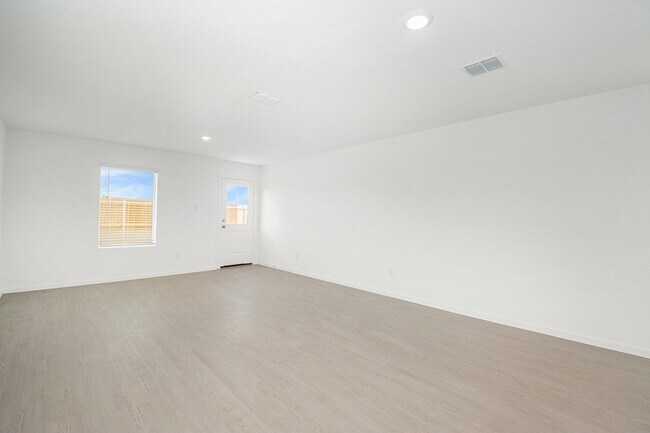 Photo - 911 Sandhill Crane Ln