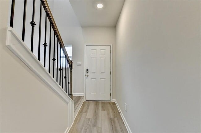 Photo - 2357 Whitworth St