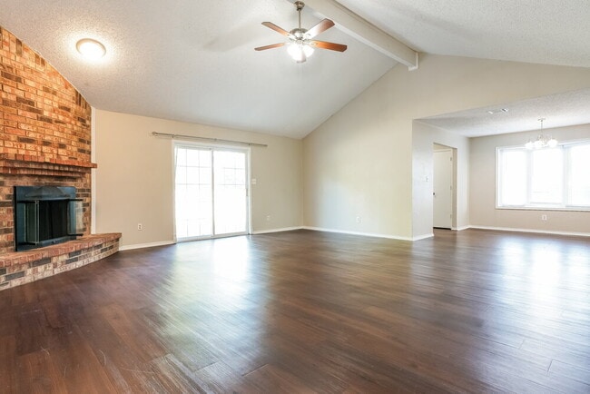 Photo - 6419 Twin Spruce Ct