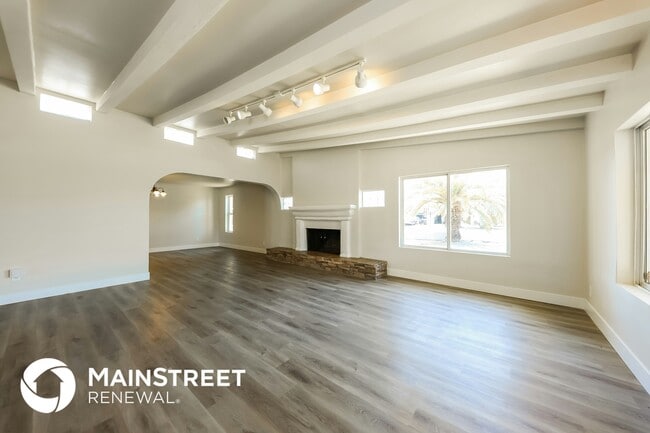 Photo - 4031 N 59th Dr