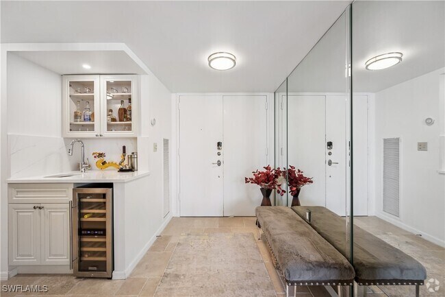 Building Photo - 3115 Gulf Shore Blvd N Unit 112S Rental