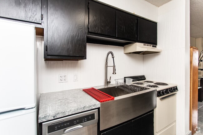 Studio, 1BA - 340 - 350 SF - Huron
