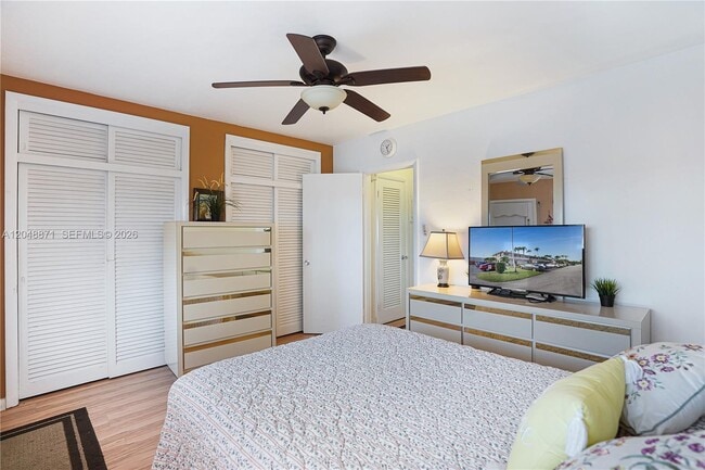 Photo - 820 SW 11th Ave Unit 18B