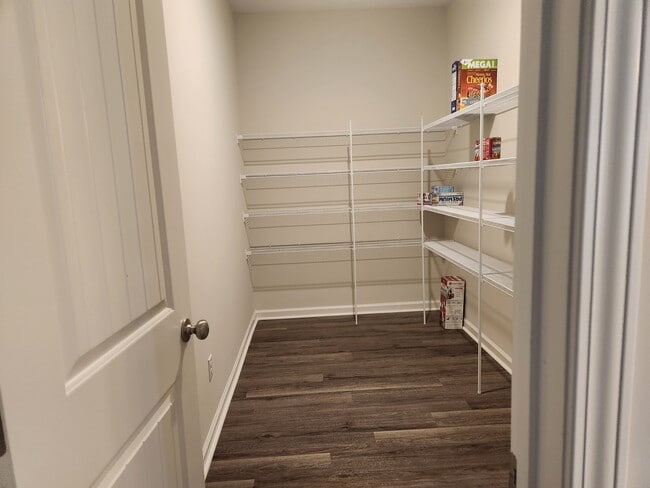 Photo - 271 Chestnut Dr