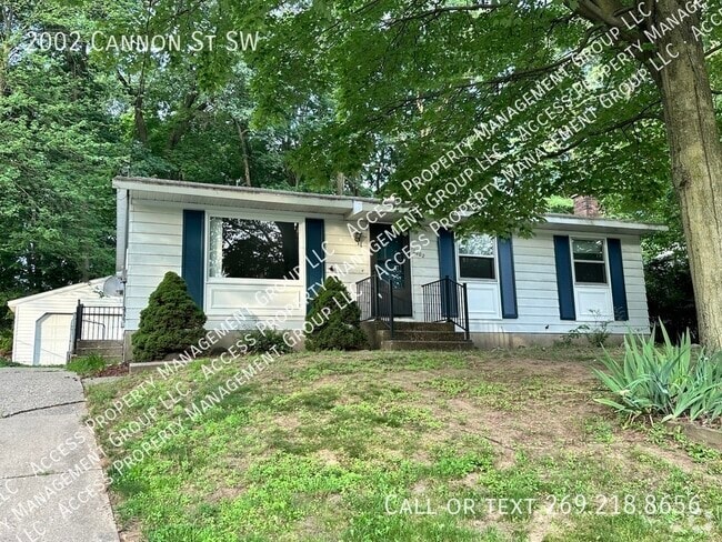 Building Photo - 2002 Cannon SW Rental