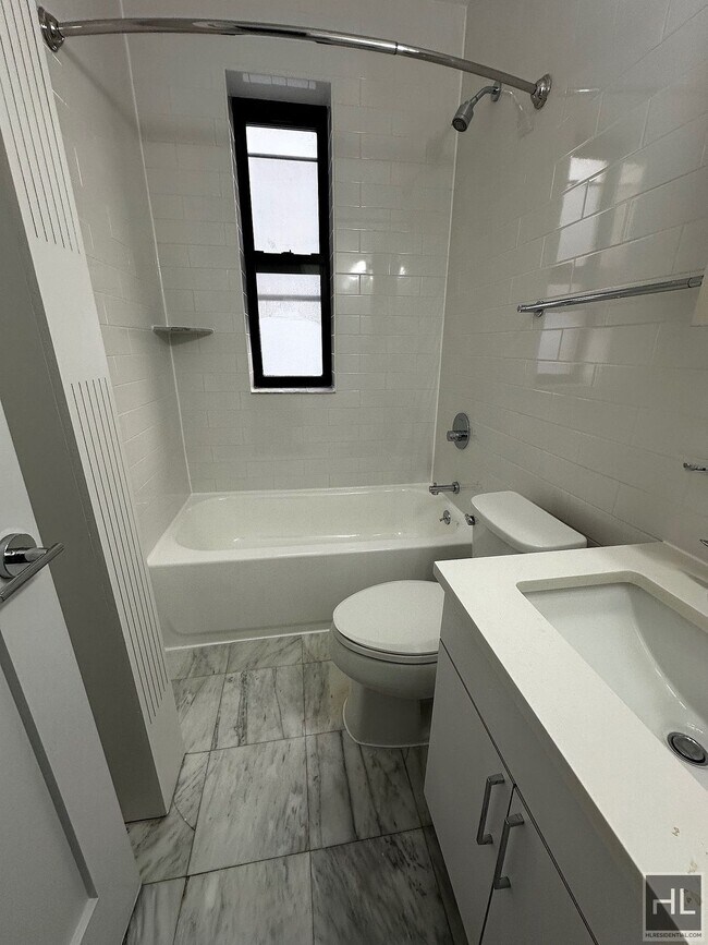 Photo - EAST 87 STREET Unidad 5B