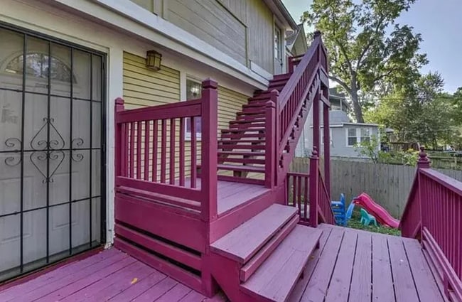 Photo - 3222 Charlotte St