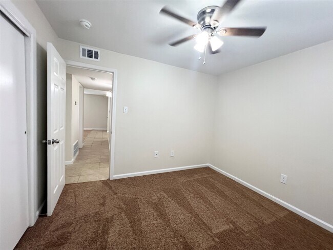 Photo - 130 Oyster Creek Dr Unit 21