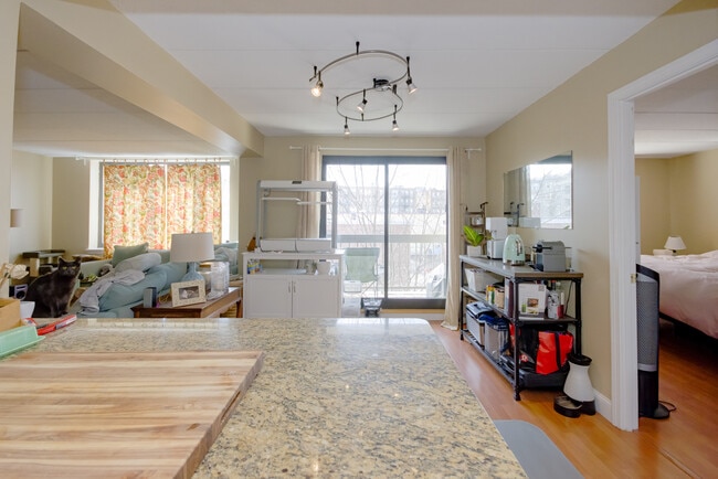 Photo - 85 Brainerd Rd