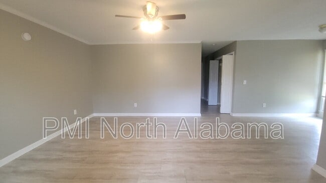 Photo - 1502 Barrington Rd NW Unidad Apt B