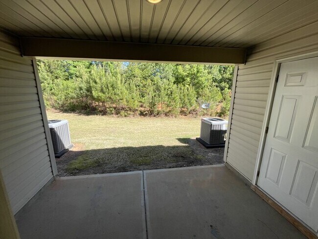 Photo - 2062 Wiggins Village Dr
