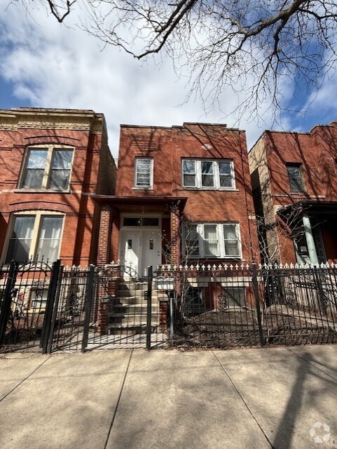 Building Photo - 2648 W Thomas St Rental