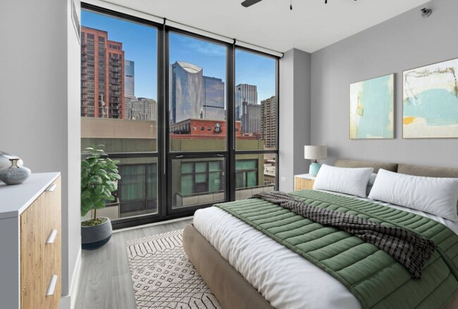 Photo - 667 W Wayman St