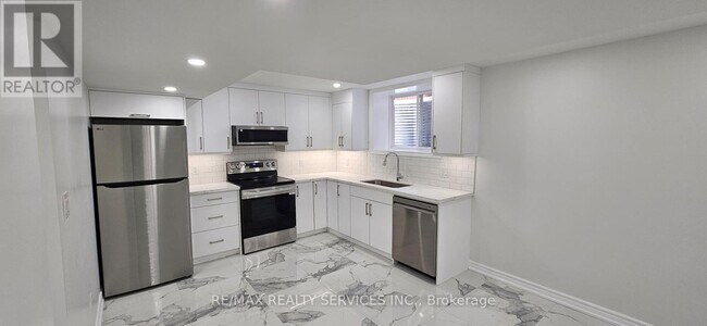 Photo - 15163 Danby Rd