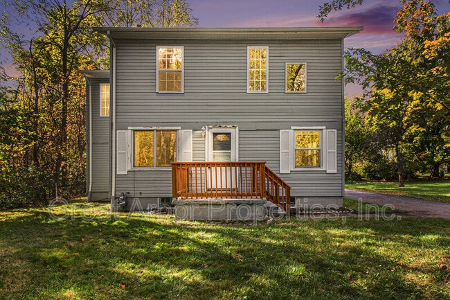 Building Photo - 1061 Centennial Ave