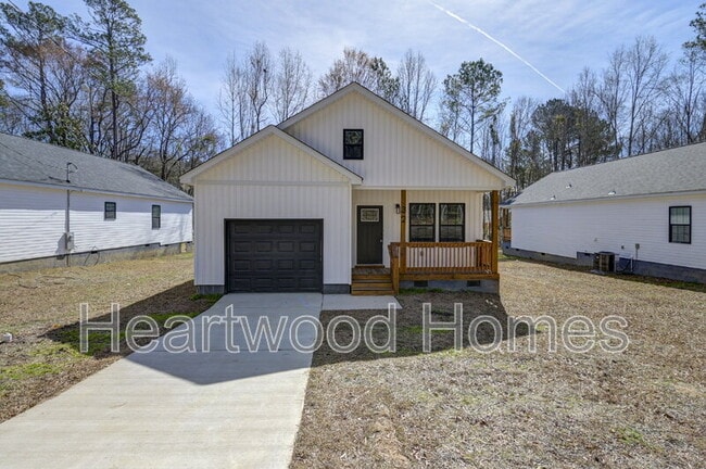 32 Roberson St