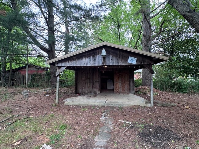 Photo - 135 Hunter Ave