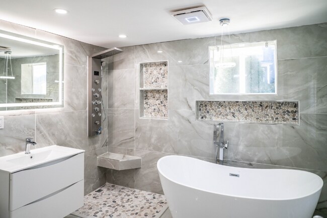 Photo - 58 Constitution St