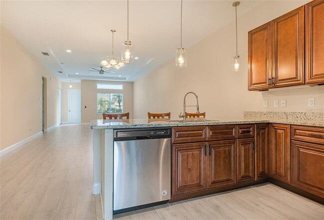Photo - 1 Linden Pl