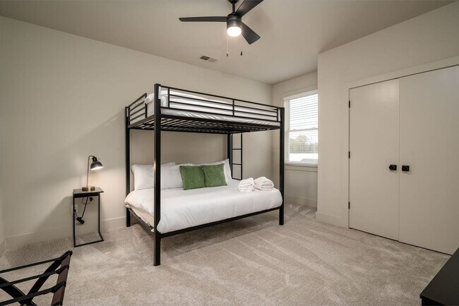 Photo - 750 Meda St Unit SI ID1608469P