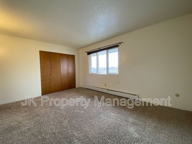 Photo - 1110 2nd Ave S