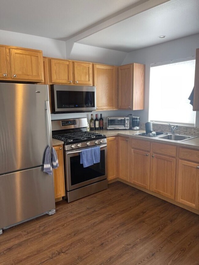 Photo - 1637 NW 4th St Unidad #2