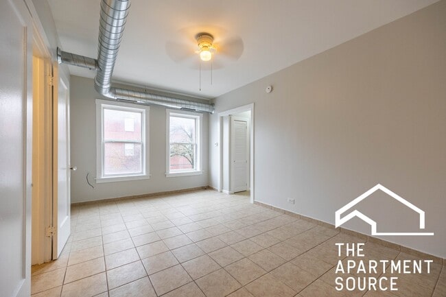 Building Photo - 2712 N Milwaukee Ave Unit 217