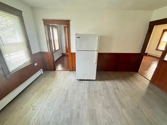 16 Emerald Ave Unidad 1