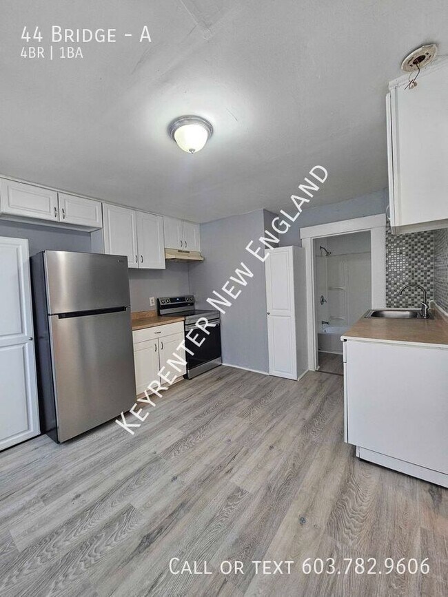 4 Bedroom Apartment in Hillsboro - 4 Bedroom Apartment in Hillsboro Unit A