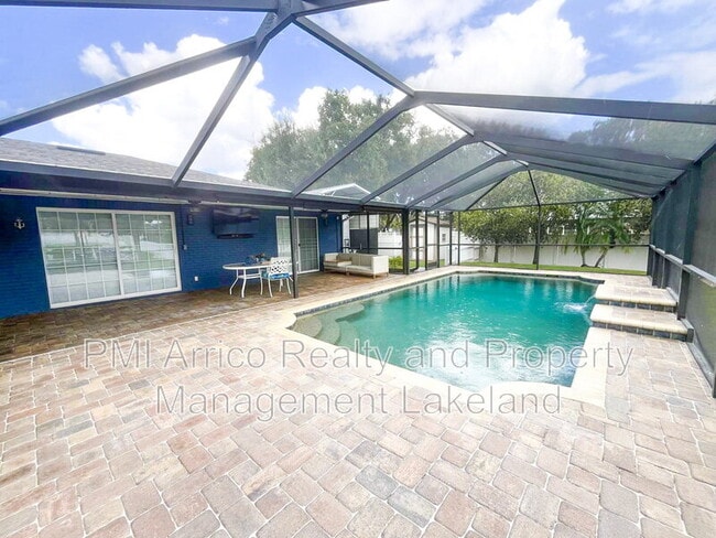 Photo - 1653 Lagoon Pl
