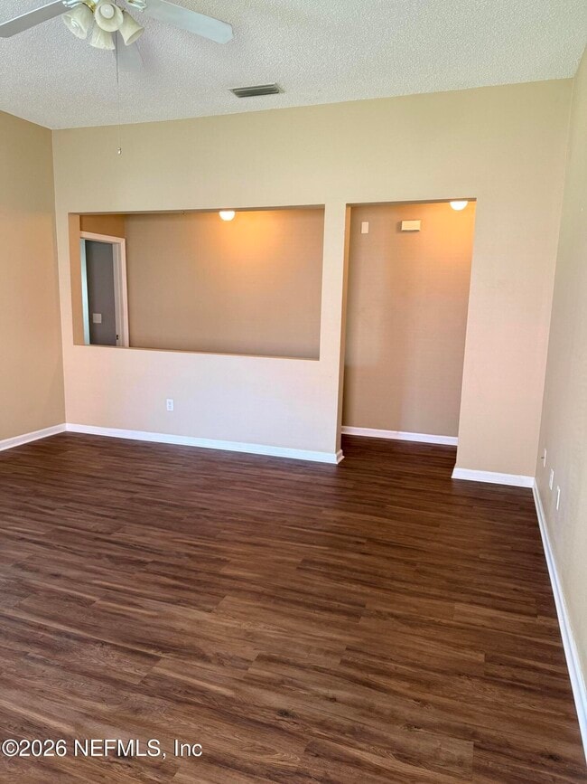 Photo - 1432 Heather Ct