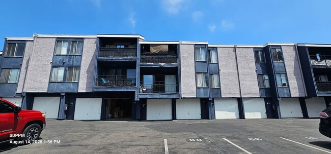 Building Photo - LINDA VISTA / SAN DIEGO - West Pines Nice ... Unit 1L Rental