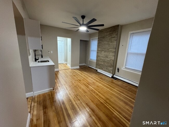 Photo - 169 Madison St