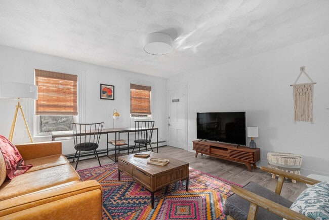 Photo - 136 Main St Unit SI ID1380013P